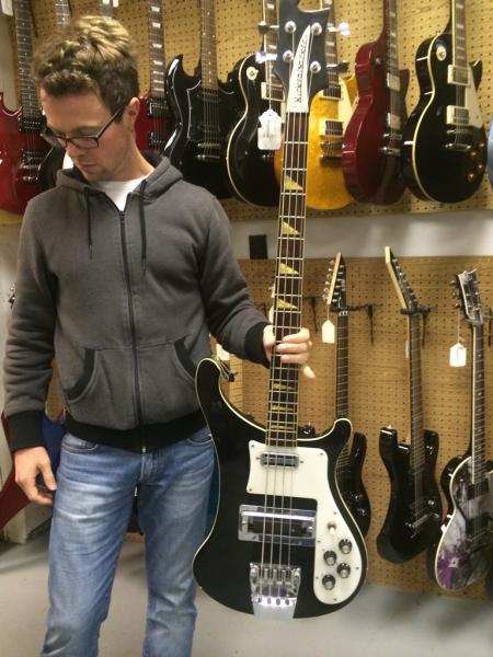 Fake Rickenbacker 4001 Bass