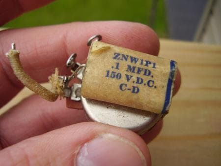 Vintage Fender Strat tone capacitor cap